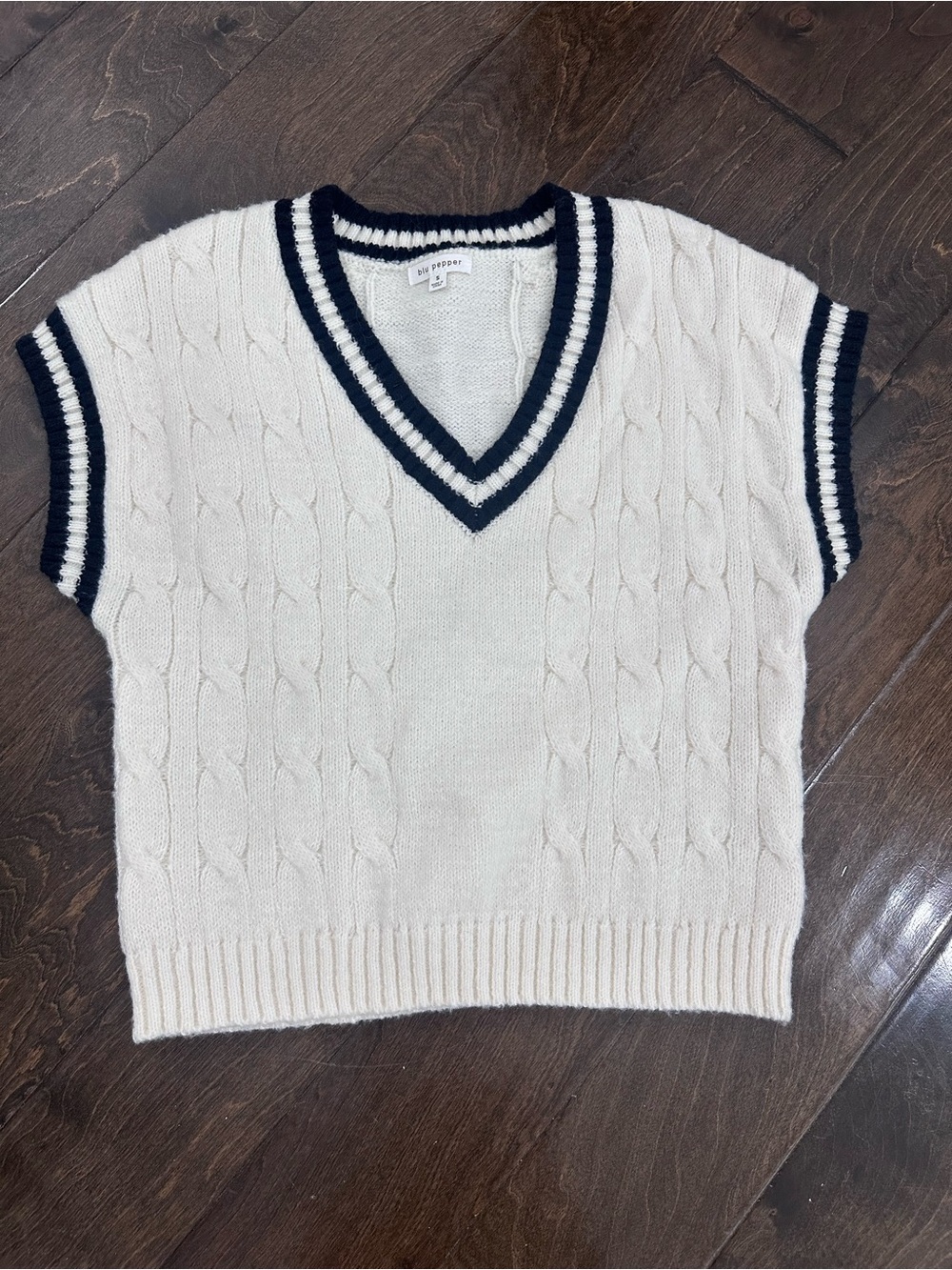 Blu Pepper Cream Cable-Knit V-Neck Sweater Vest with Navy Trim